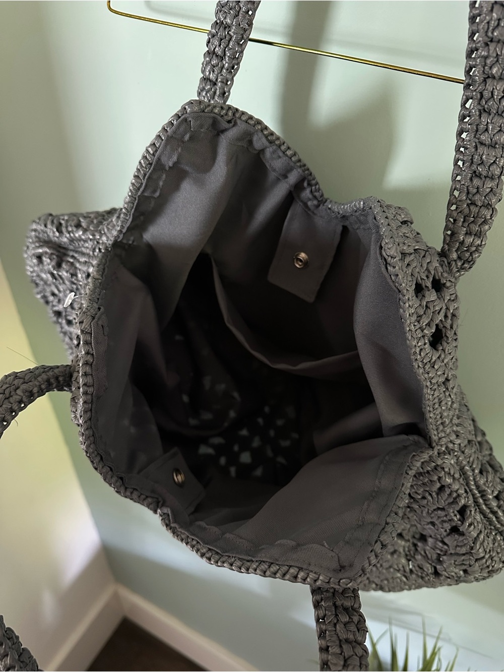 Gray Crochet Shoulder Bag - Picture 4 of 4